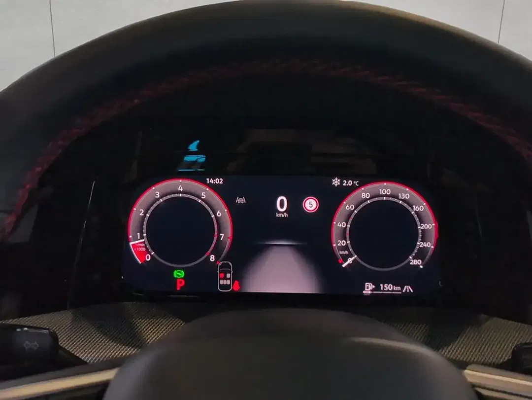 Volkswagen Golf GTI - Thumbnail 12