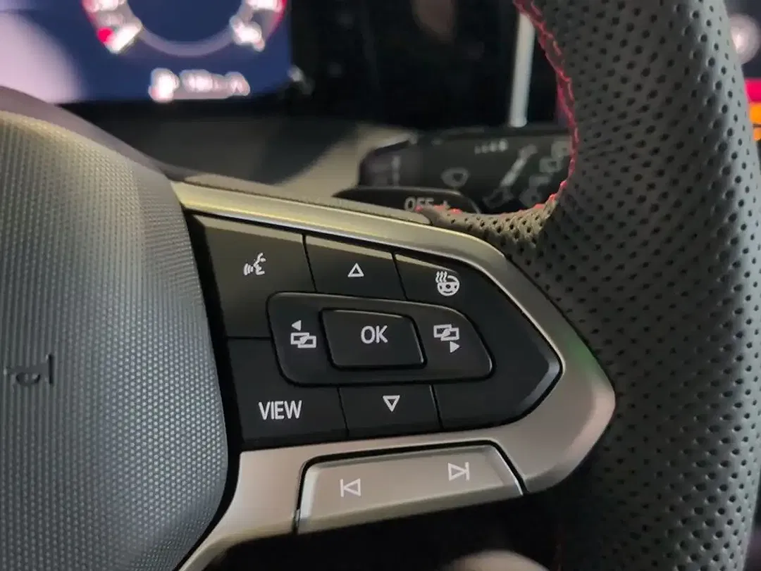 Volkswagen Golf GTI - Thumbnail 24