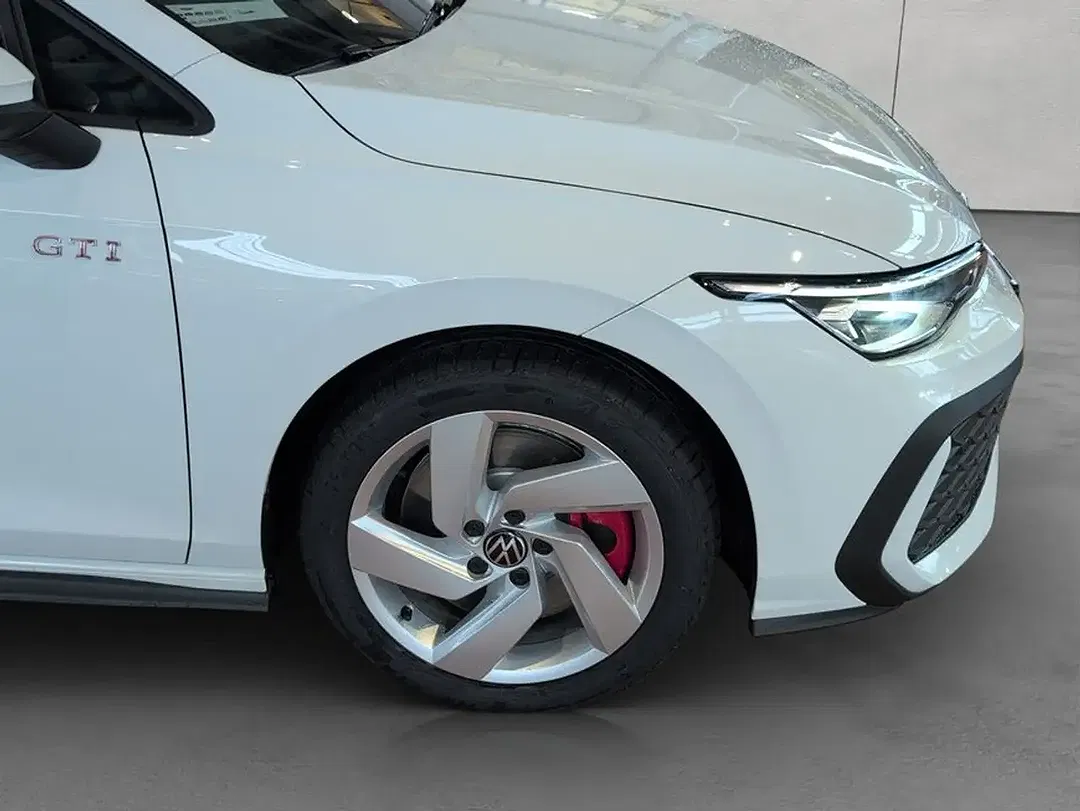 Volkswagen Golf GTI - Thumbnail 29