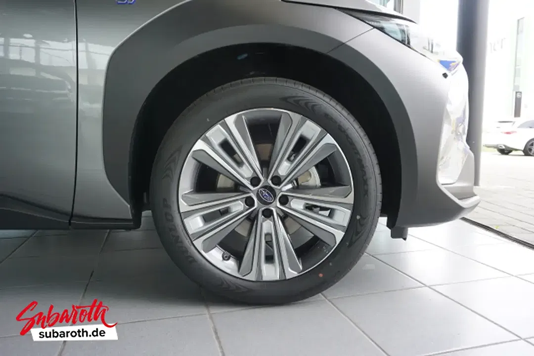 Subaru Solterra - Thumbnail 5
