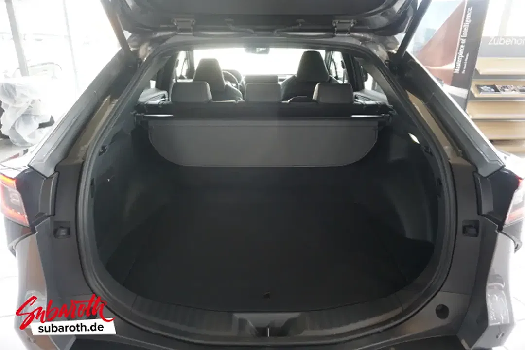 Subaru Solterra - Thumbnail 8