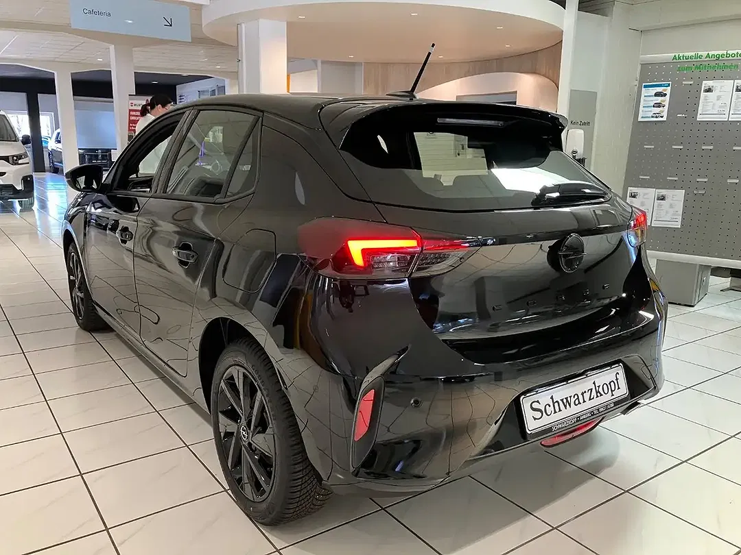 Opel Corsa - Thumbnail 4