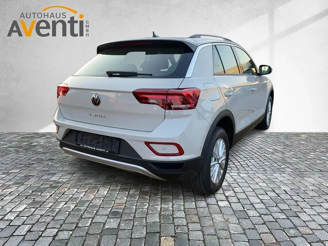 Volkswagen T-Roc - Thumbnail 2