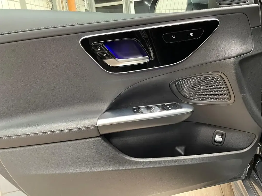 Mercedes-Benz C 220 - Thumbnail 16