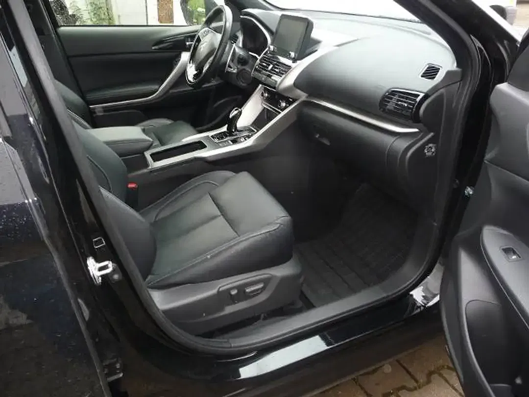 Mitsubishi Eclipse Cross - Thumbnail 6