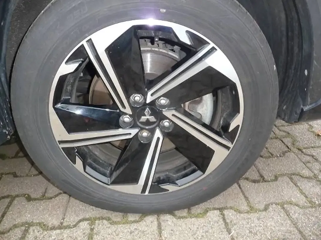 Mitsubishi Eclipse Cross - Thumbnail 7