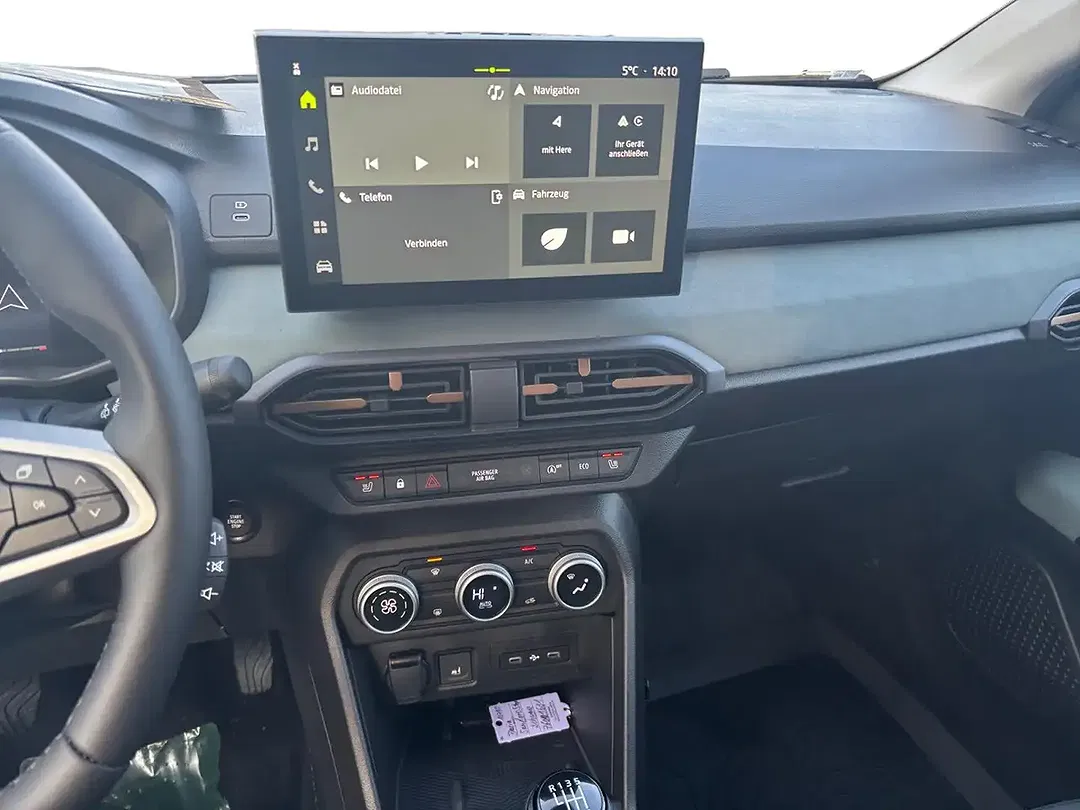 Dacia Sandero - Thumbnail 13