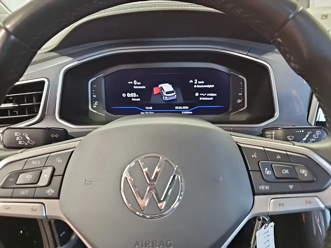 Volkswagen T-Roc - Thumbnail 10