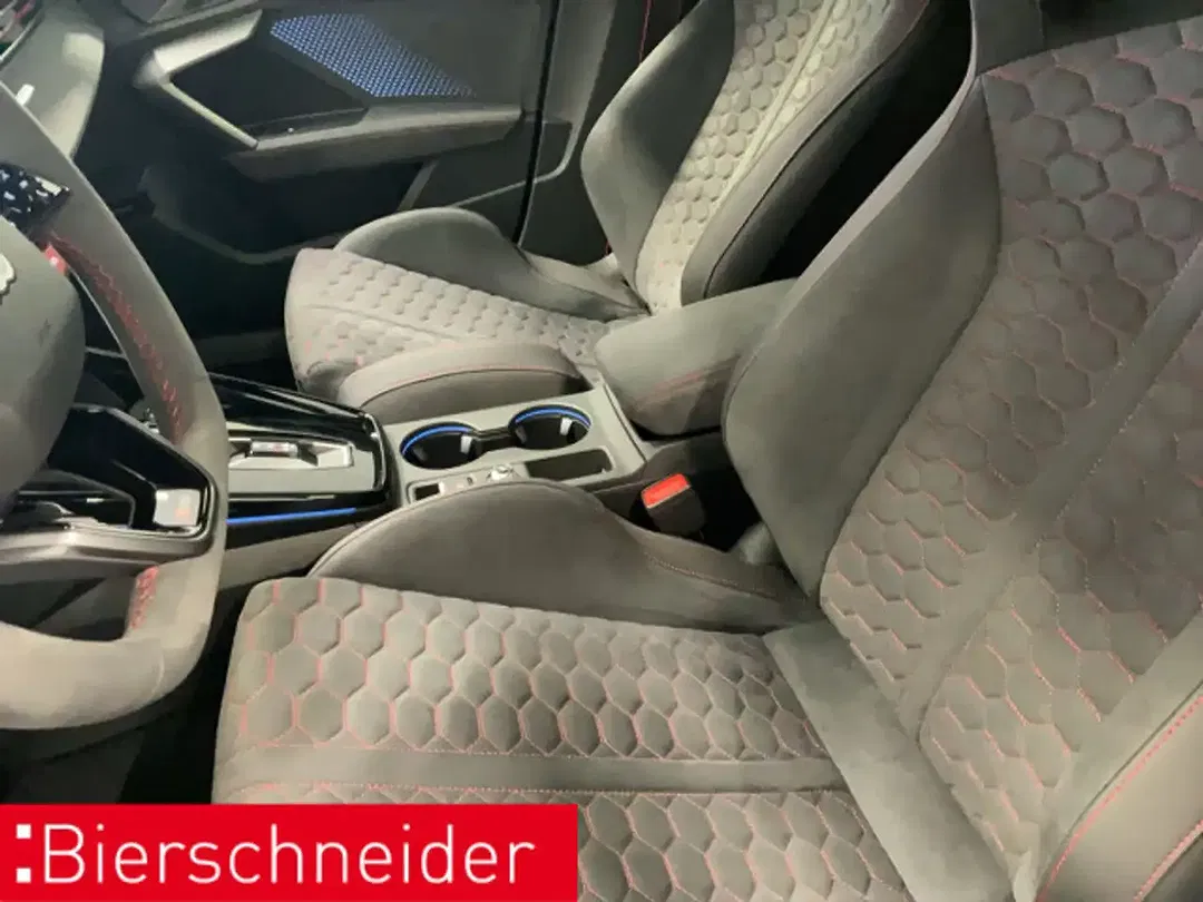 Audi RS3 - Thumbnail 9
