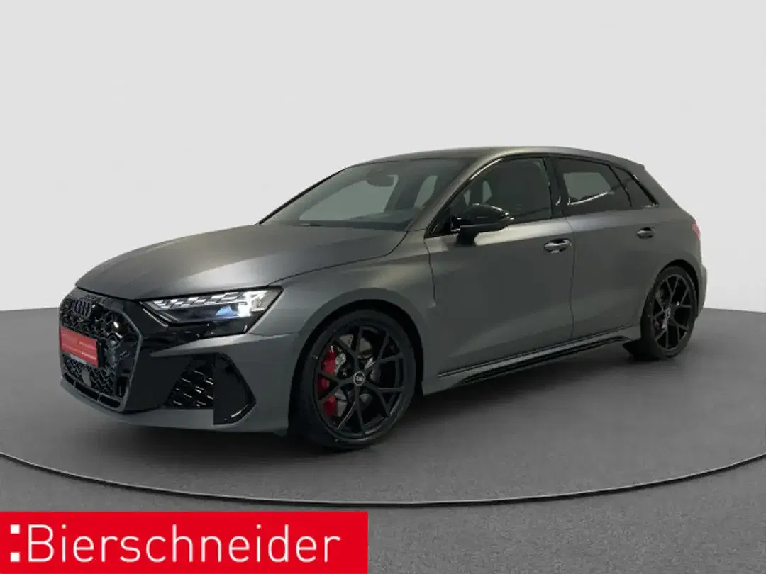 Audi RS3 - Thumbnail 1