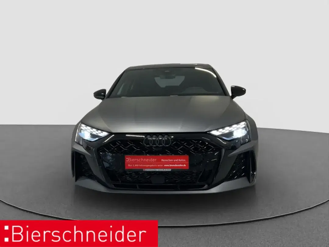Audi RS3 - Thumbnail 2