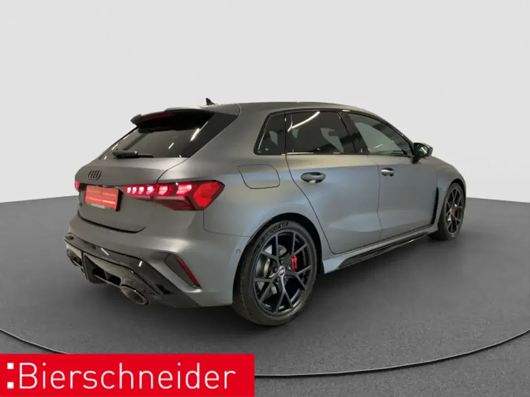 Audi RS3 - Thumbnail 6