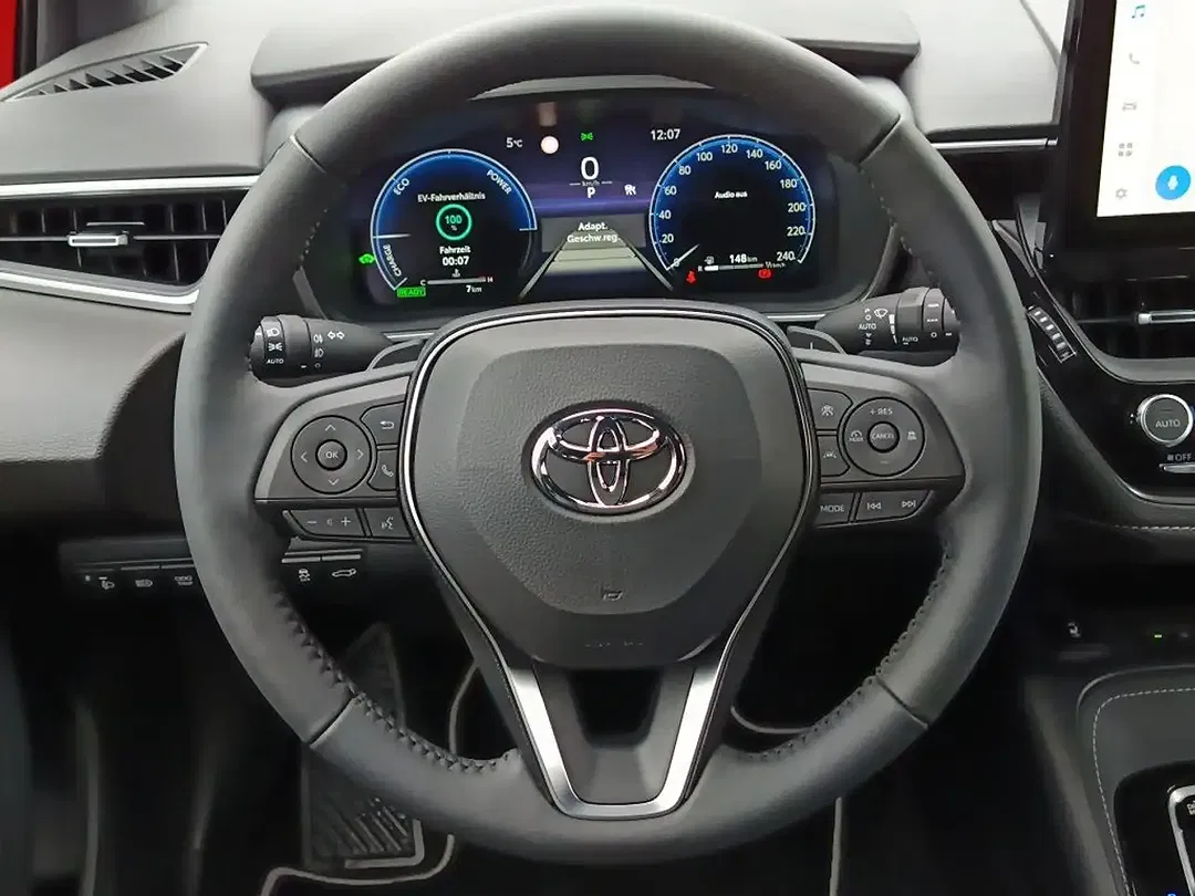 Toyota Corolla - Thumbnail 11
