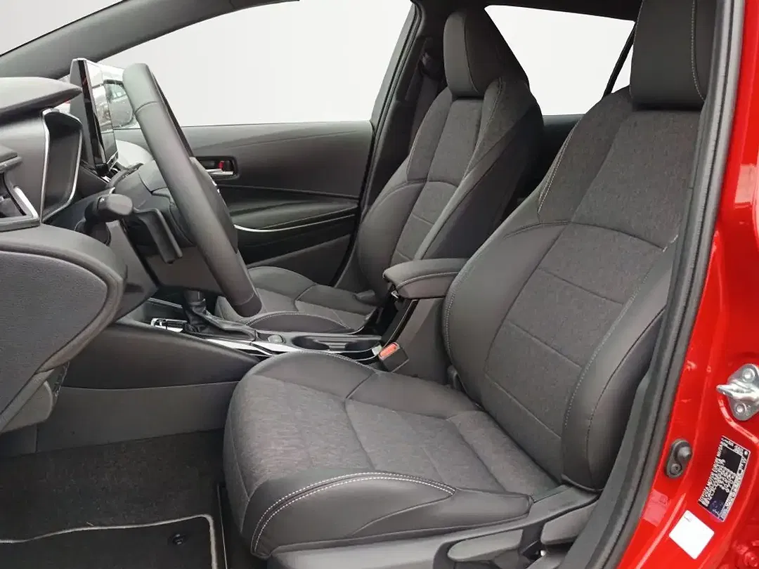Toyota Corolla - Thumbnail 9