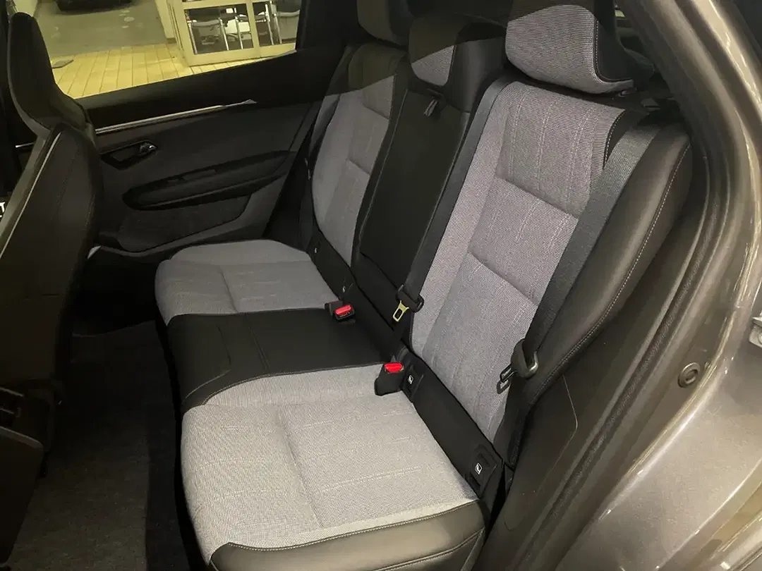 Mitsubishi Eclipse Cross - Thumbnail 8