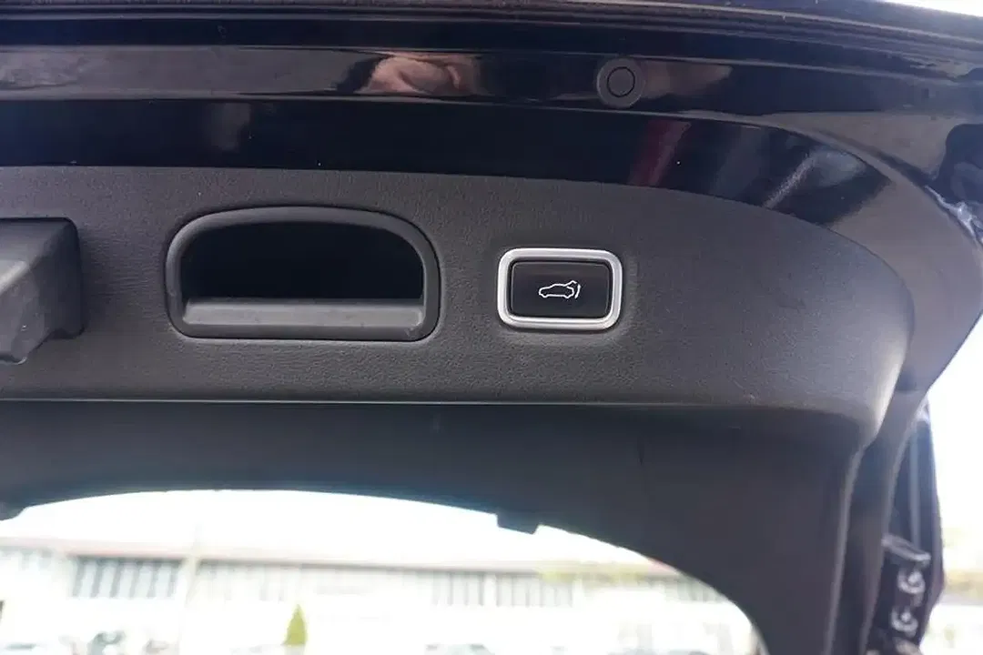 Kia Stinger - Thumbnail 14