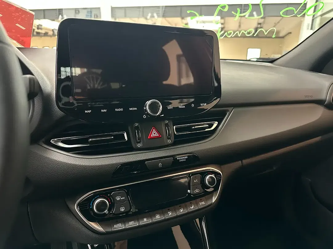 Hyundai i30 - Thumbnail 9
