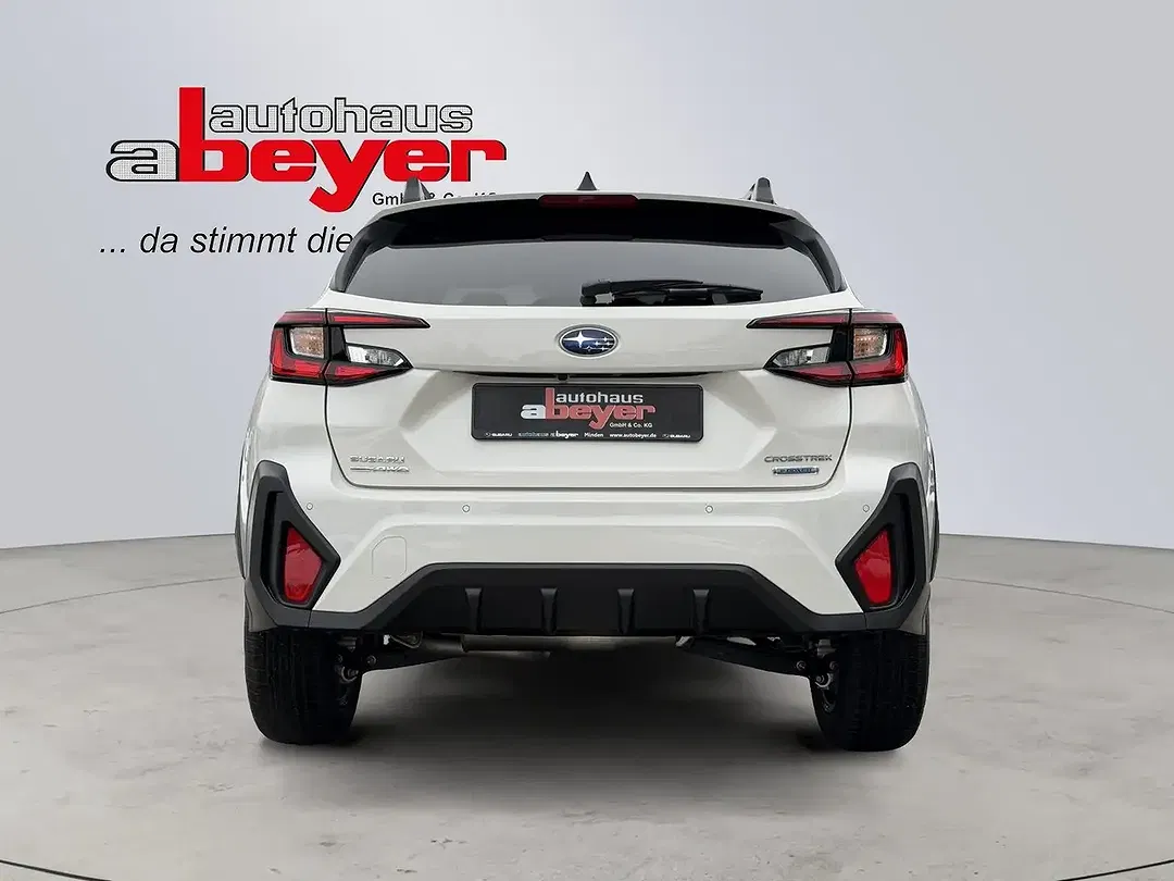 Subaru Crosstrek - Thumbnail 4