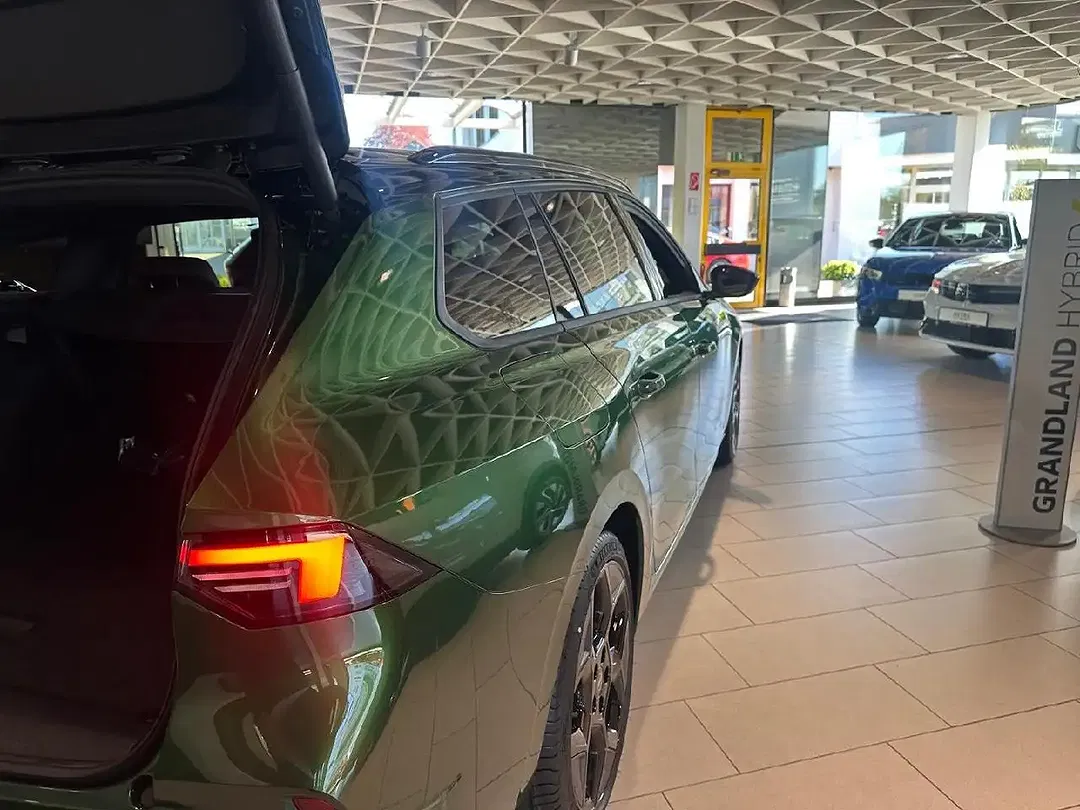 Opel Astra - Thumbnail 7
