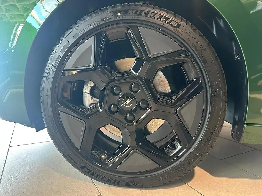 Opel Astra - Thumbnail 8