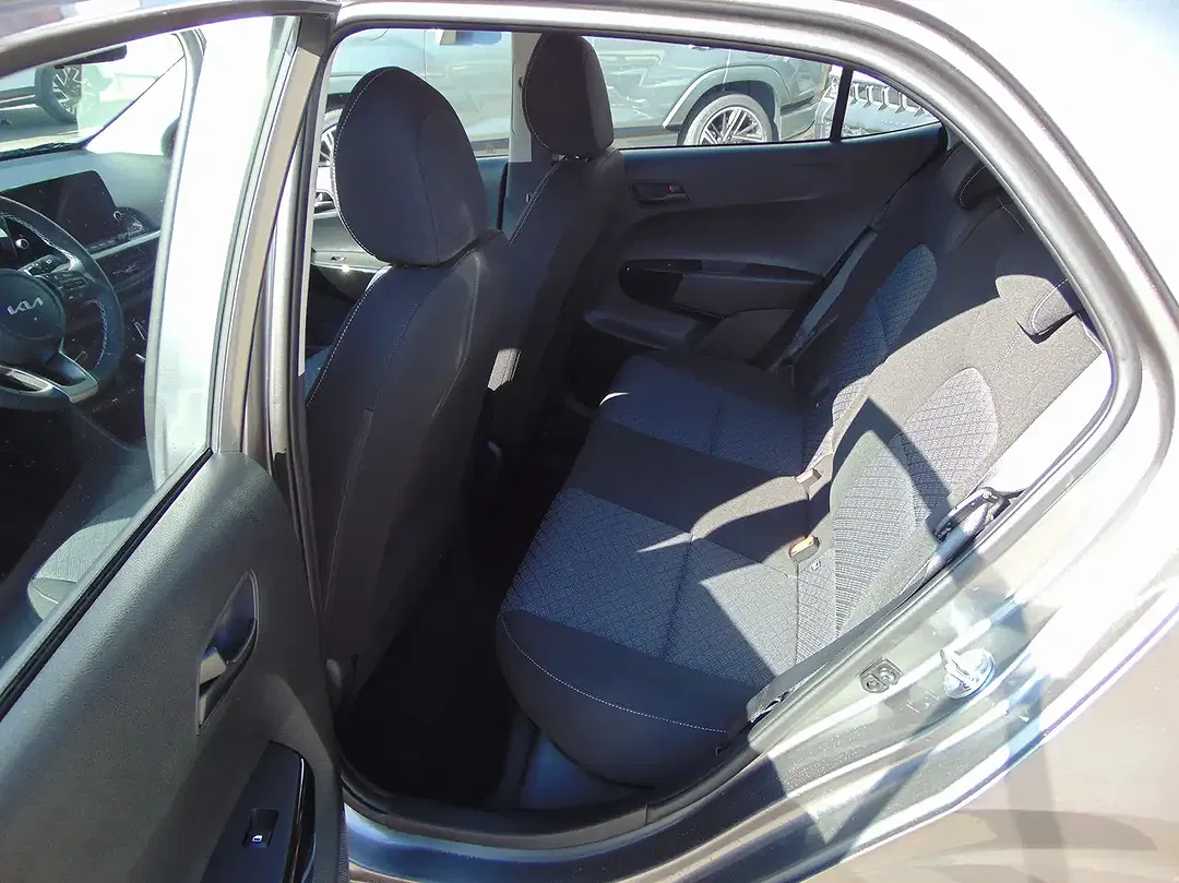 Kia Picanto - Thumbnail 9