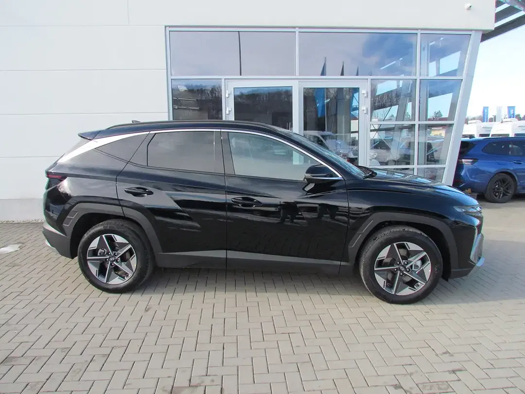 Hyundai TUCSON - Thumbnail 2