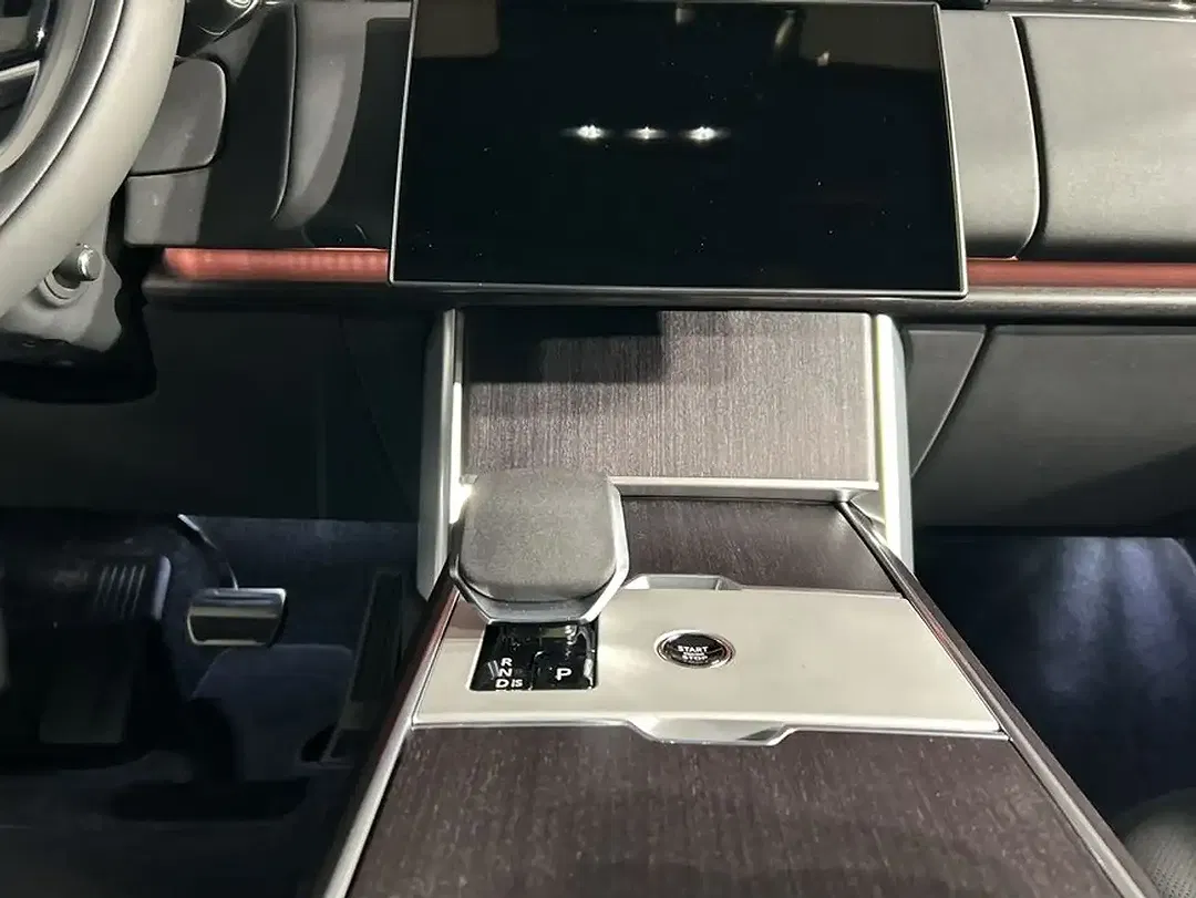 Land Rover Range Rover - Thumbnail 14
