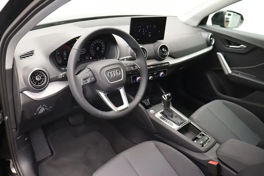 Audi Q2 - Thumbnail 9