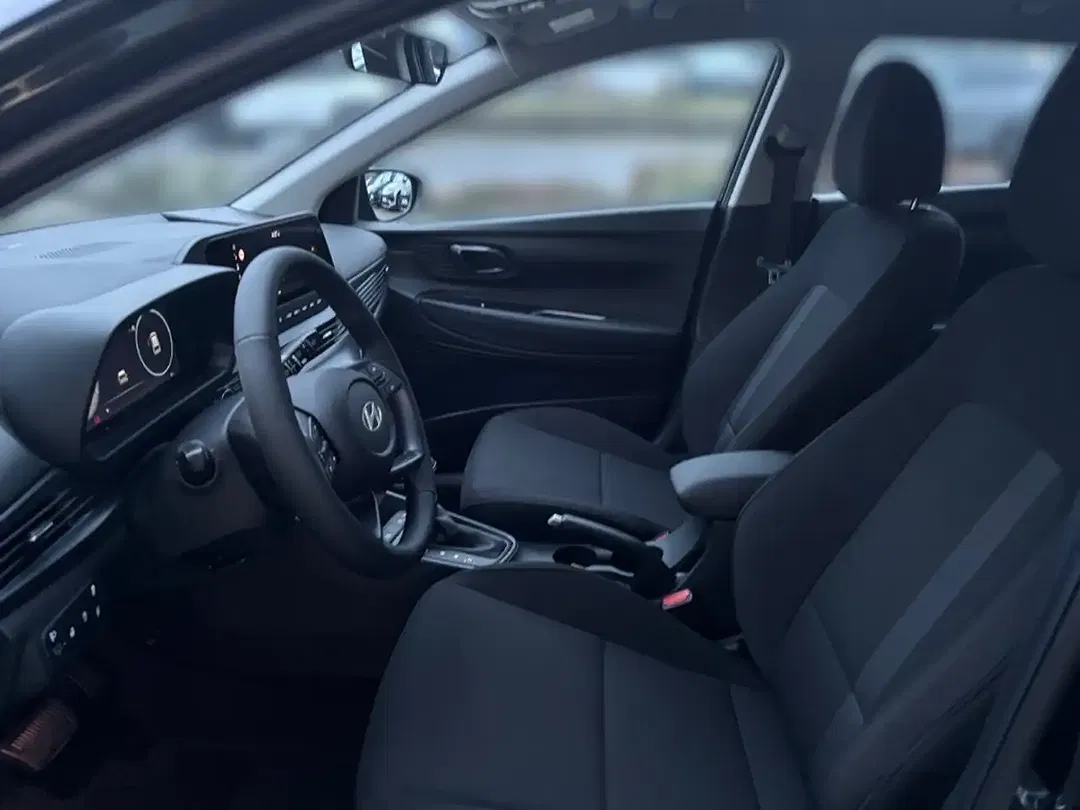 Hyundai i20 - Thumbnail 8
