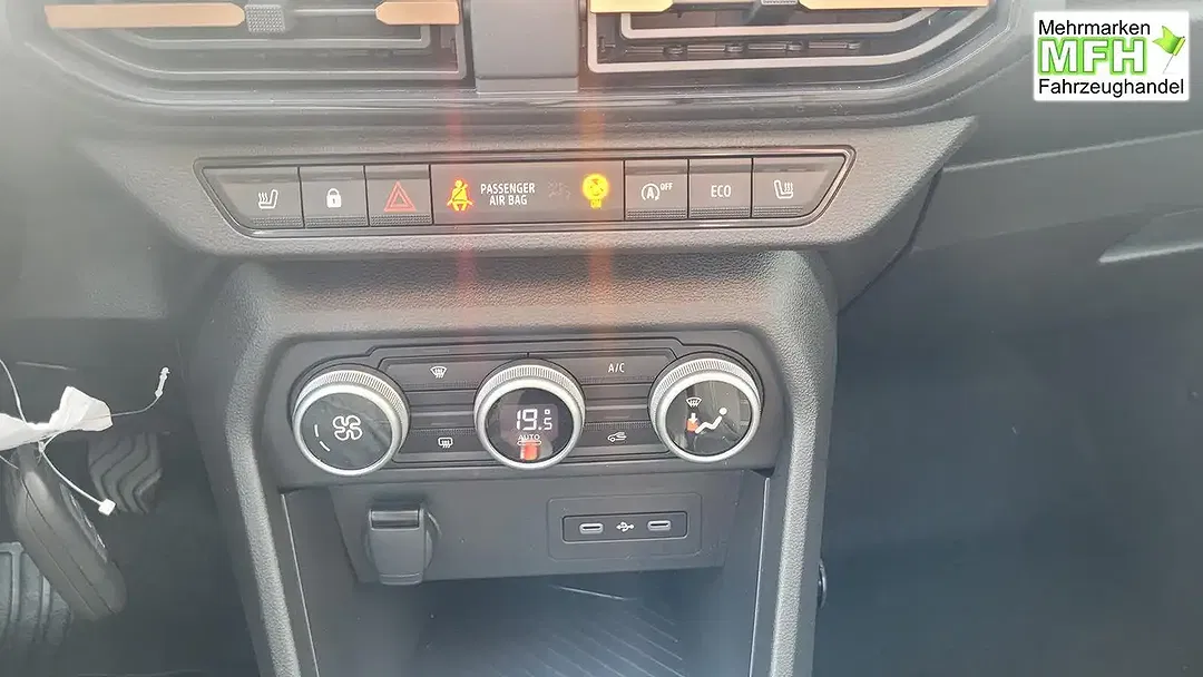 Dacia Sandero - Thumbnail 11