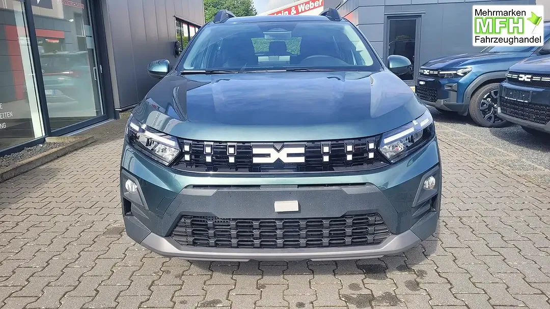 Dacia Sandero - Thumbnail 2