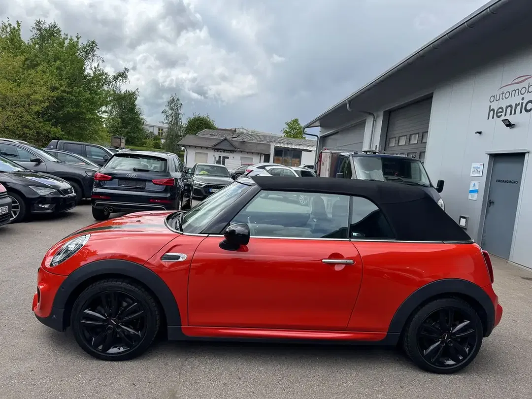 MINI Cooper Cabrio - Thumbnail 11