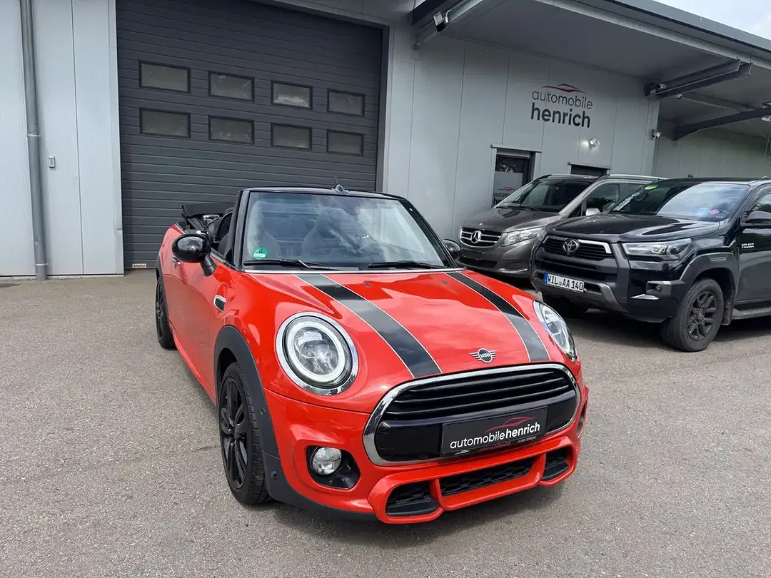 MINI Cooper Cabrio - Thumbnail 2
