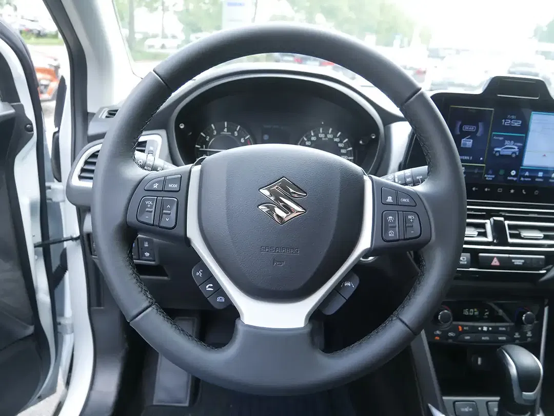 Suzuki S-Cross - Thumbnail 11