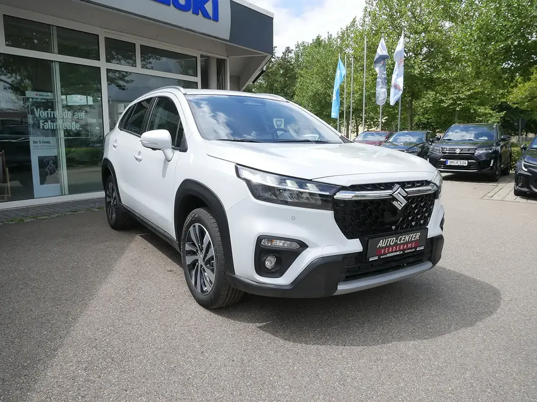 Suzuki S-Cross - Thumbnail 4