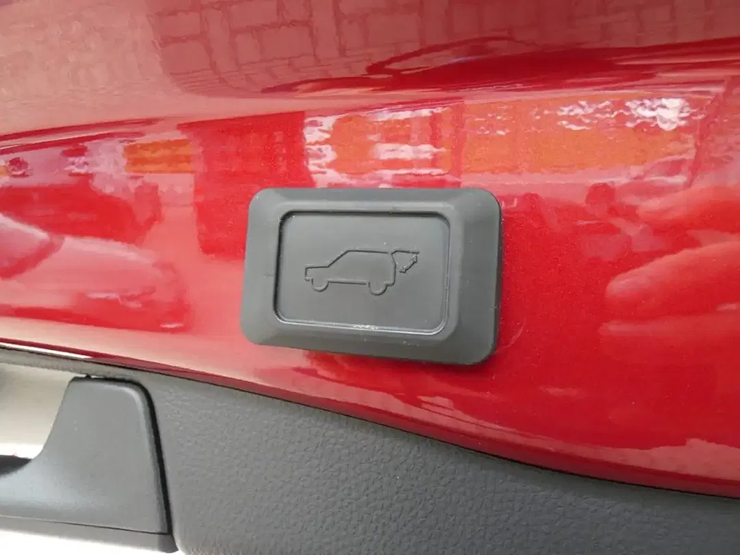 Toyota RAV 4 - Thumbnail 11