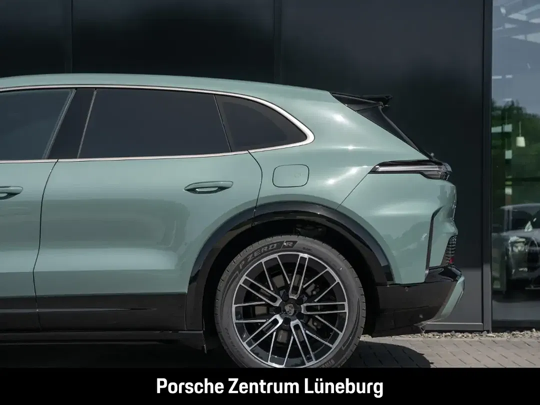 Porsche Cayenne - Thumbnail 14