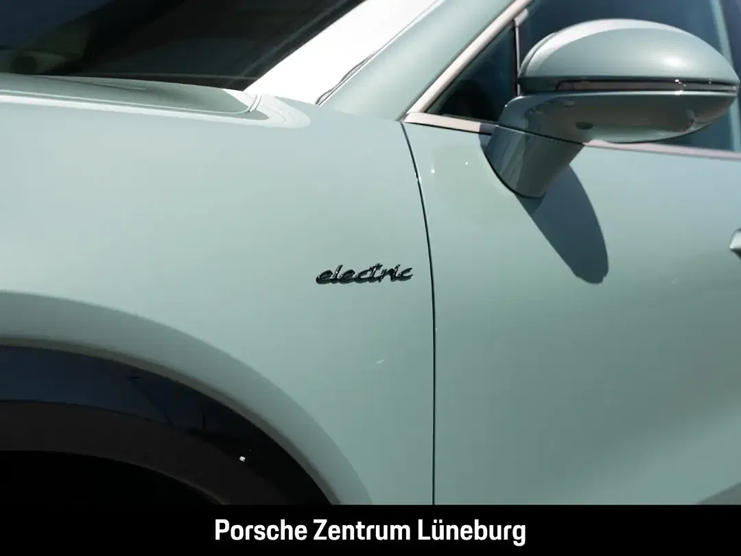 Porsche Cayenne - Thumbnail 16
