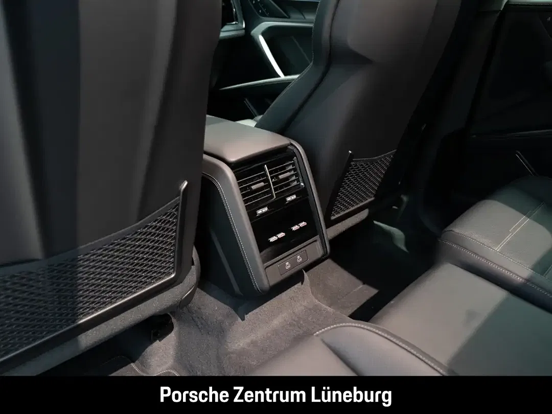 Porsche Cayenne - Thumbnail 23