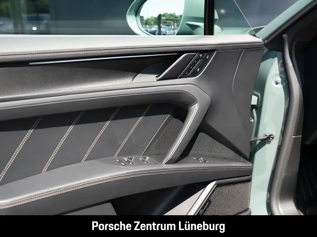 Porsche Cayenne - Thumbnail 27