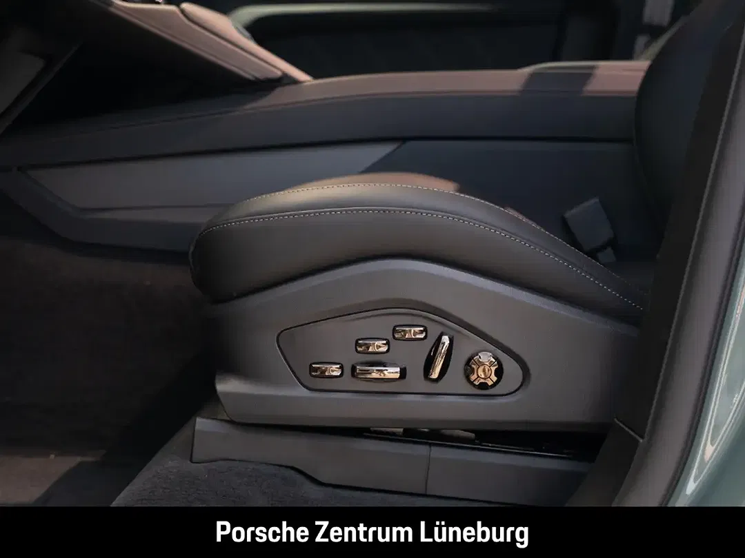 Porsche Cayenne - Thumbnail 28
