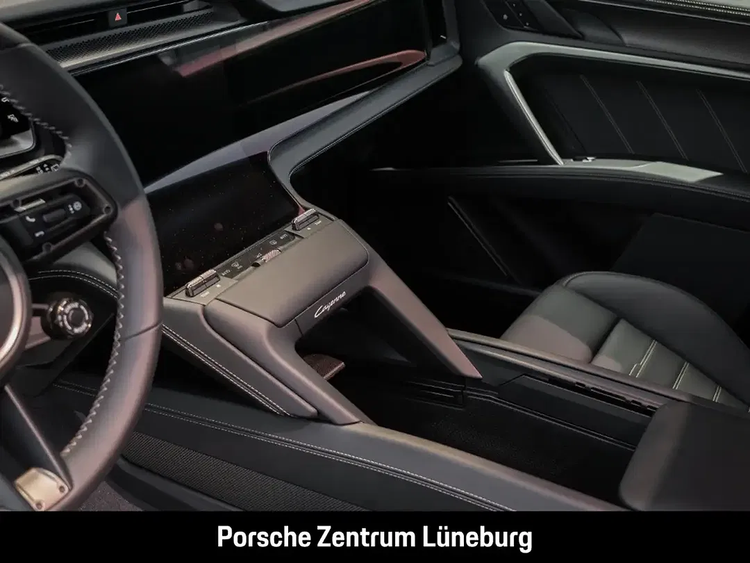 Porsche Cayenne - Thumbnail 29