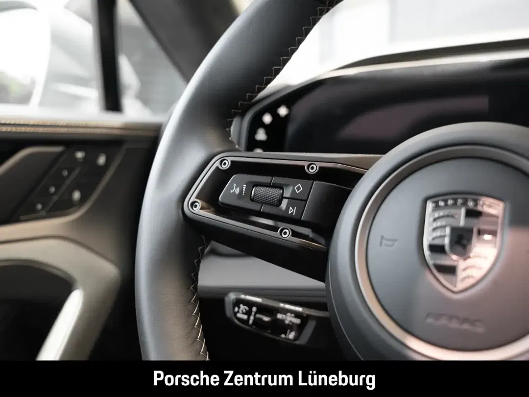 Porsche Cayenne - Thumbnail 31