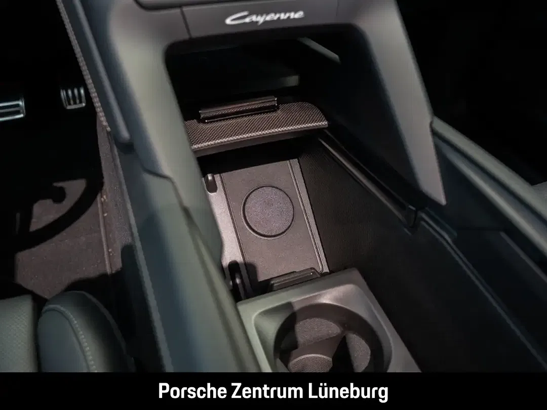 Porsche Cayenne - Thumbnail 40