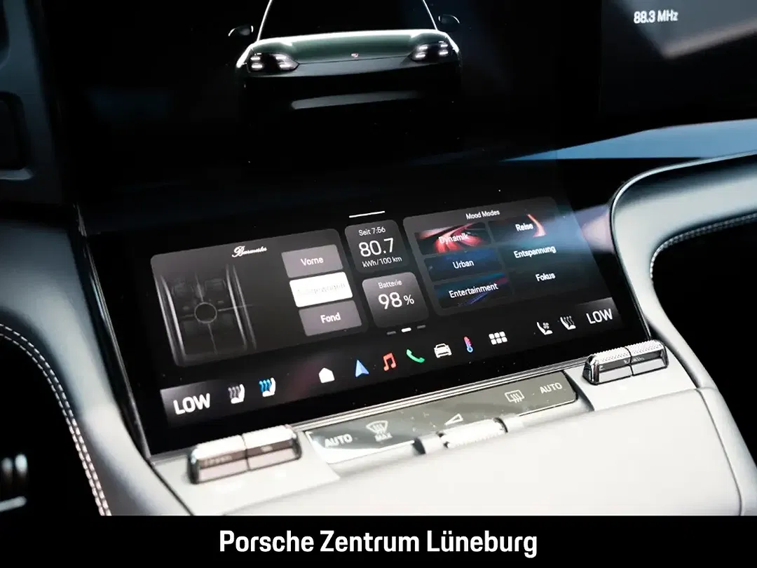 Porsche Cayenne - Thumbnail 43