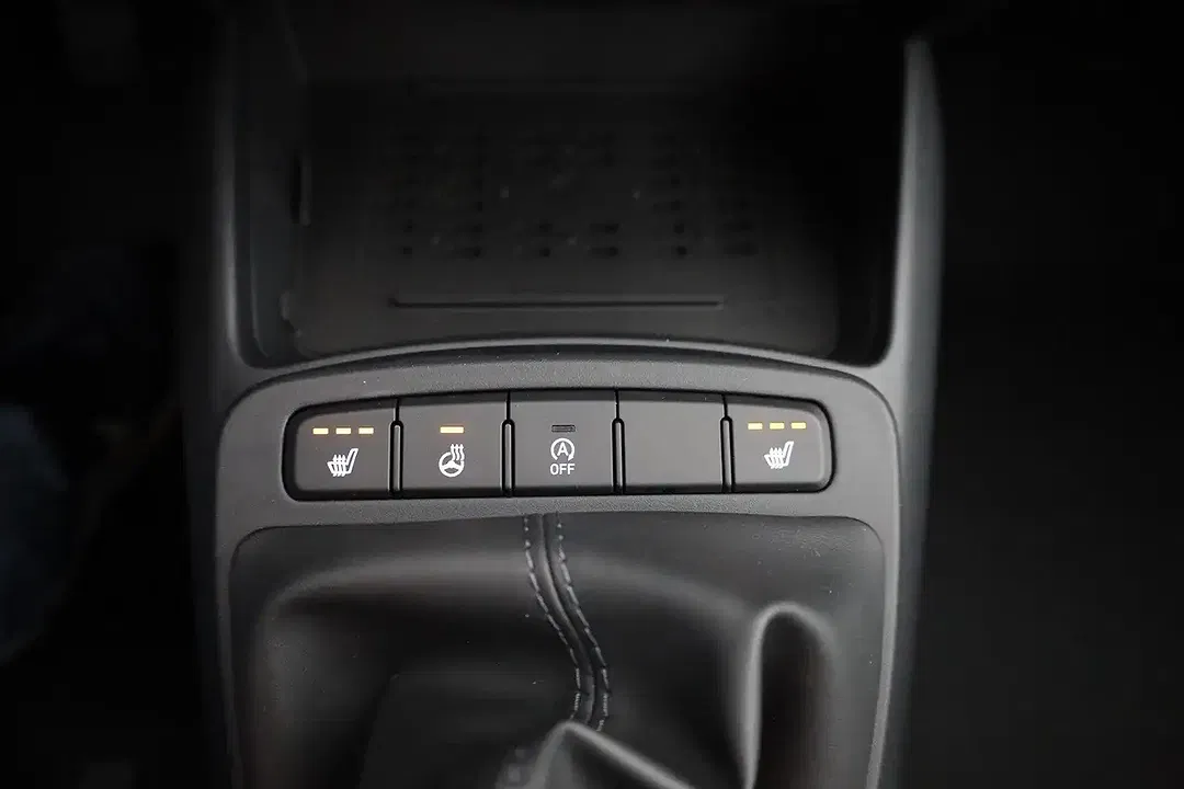 Hyundai i10 - Thumbnail 14