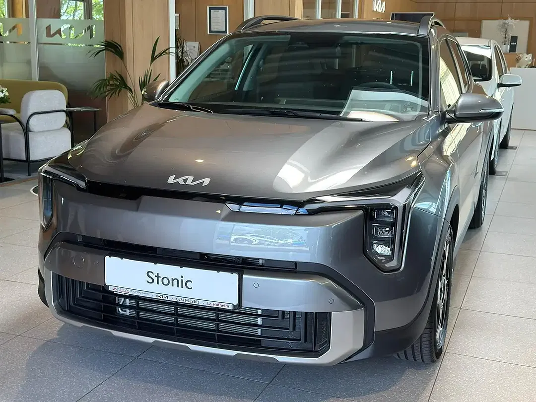 Kia Stonic - Thumbnail 2