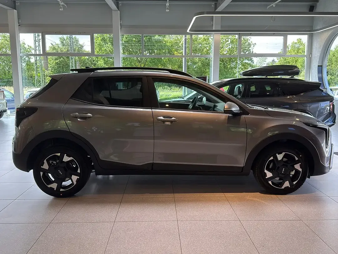 Kia Stonic - Thumbnail 6