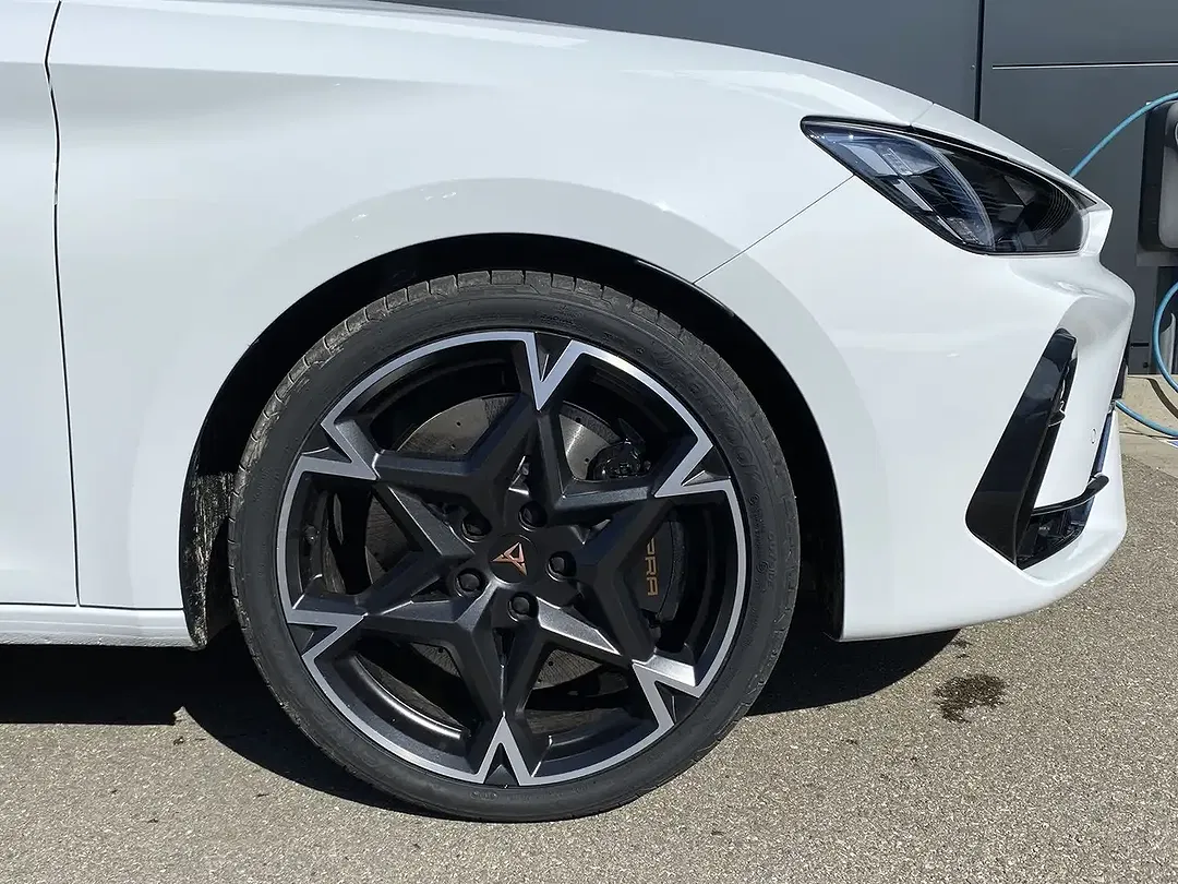 CUPRA Leon - Thumbnail 8