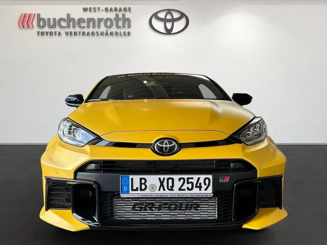 Toyota Yaris - Thumbnail 2